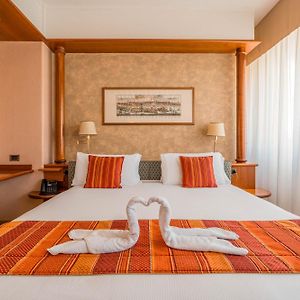 Crystal Hotel Varese